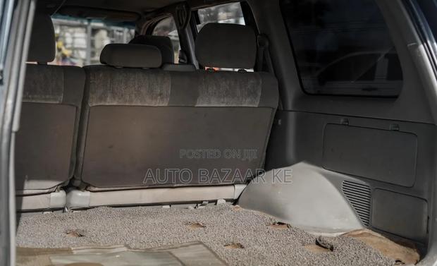 Toyota Land Cruiser 100 4.7 Executive 2006 Blue