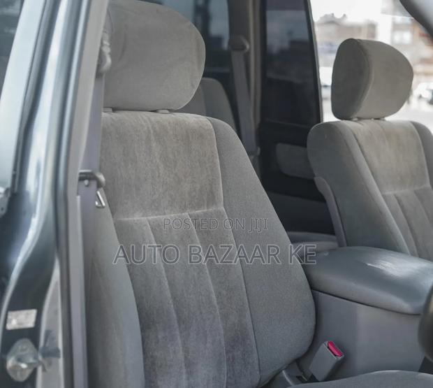 Toyota Land Cruiser 100 4.7 Executive 2006 Blue