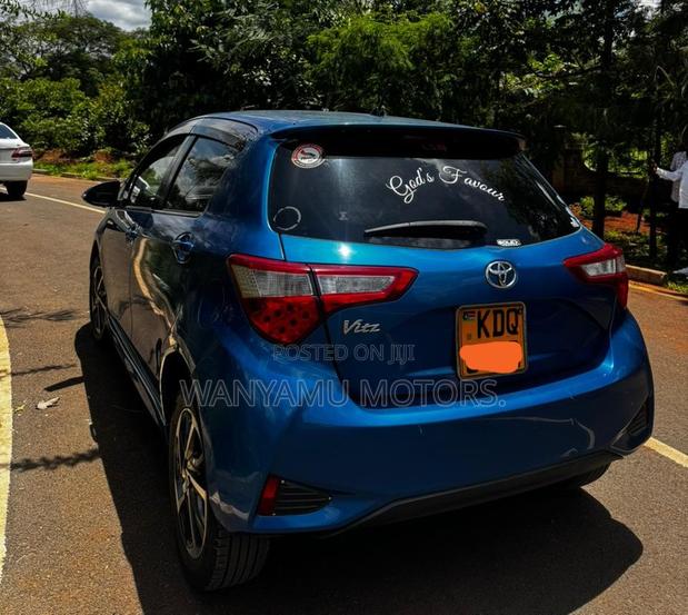 Toyota Vitz 2017 Blue