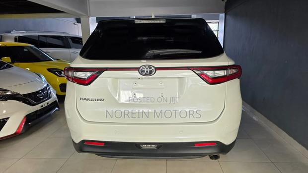 Toyota Harrier 2019 Off white