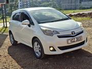 Toyota Ractis 1.3 FWD 2013 White for sale