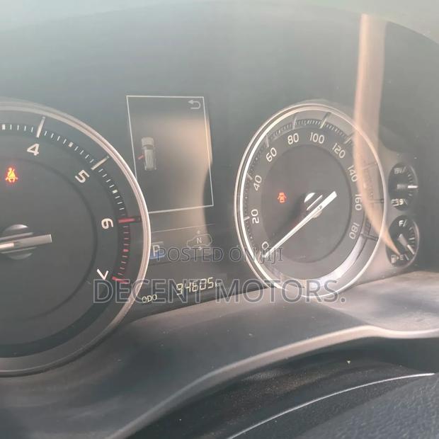 Toyota Land Cruiser 4.6 V8 ZX 2019 Gray
