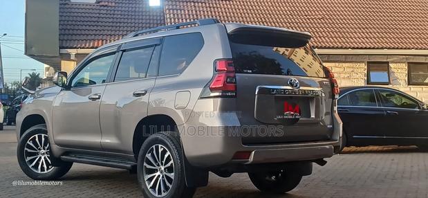 Toyota Land Cruiser Prado 2.8 2021 Brown