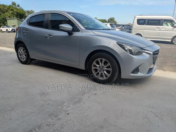 Mazda Demio 2019 Silver
