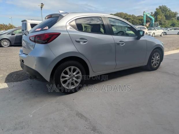 Mazda Demio 2019 Silver