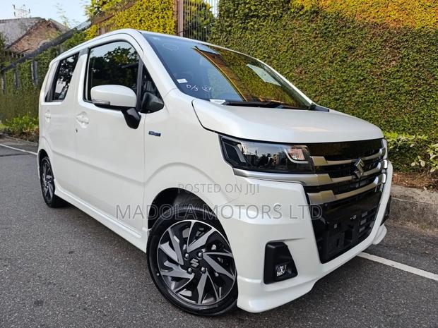Suzuki Wagon R 660 Hybrid AWD 2020 White