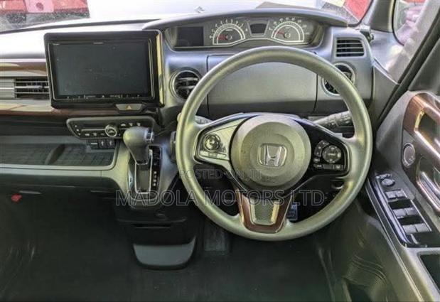 Honda N-Box 660 AWD 2020 White