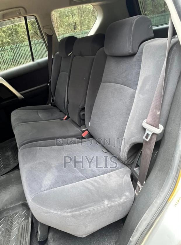 Toyota Land Cruiser Prado 2.8 2019 Silver