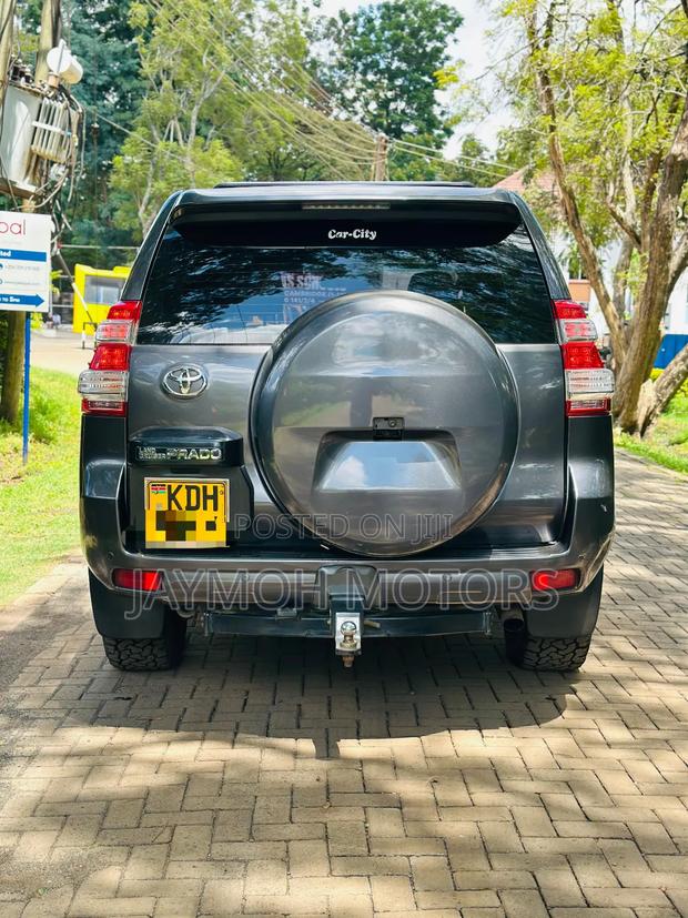 Toyota Land Cruiser Prado 2015 Gray