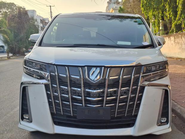 Toyota Alphard 2.5 Petrol FWD 2019 White