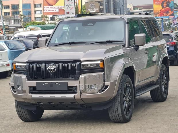 Toyota Land Cruiser Prado 2025 Gray