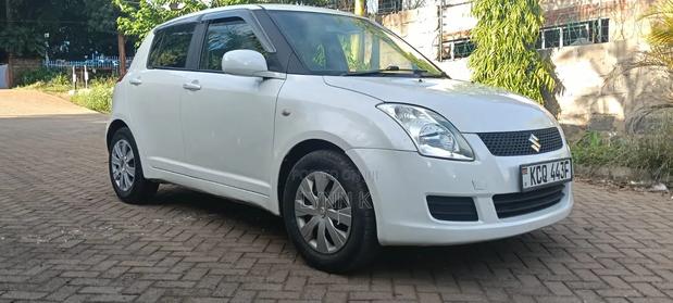 Suzuki Swift 2011 White