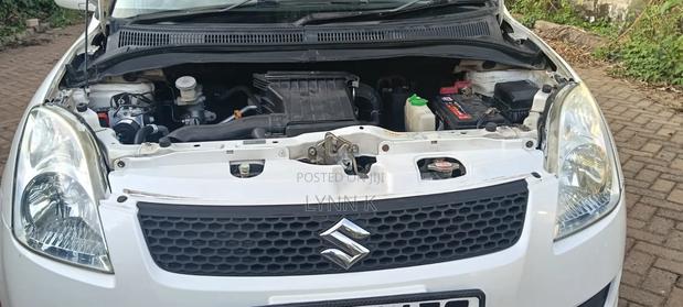 Suzuki Swift 2011 White