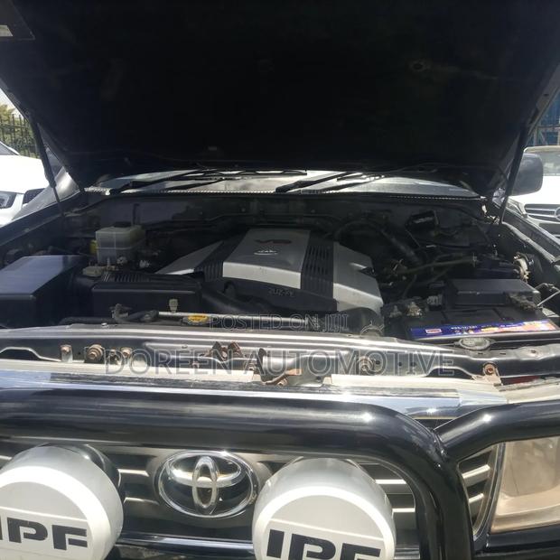Toyota Land Cruiser 100 4.7 Executive 2006 Gray