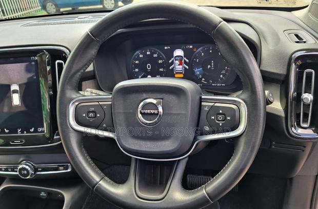 Volvo XC40 2019 Blue