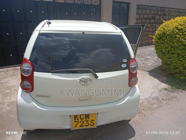 Toyota Passo 1.0 AWD 2012 White