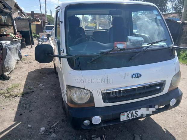 Kia K3000 2004 White