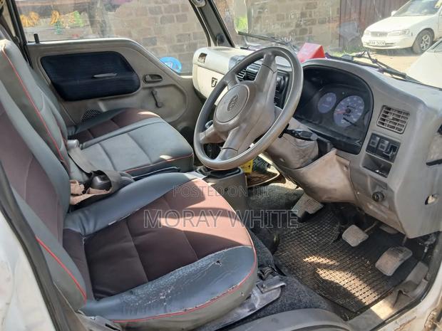 Kia K3000 2004 White