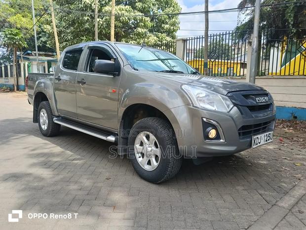 Isuzu D-MAX 2021 Brown