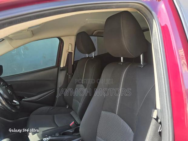 Mazda Demio 2017 Maroon