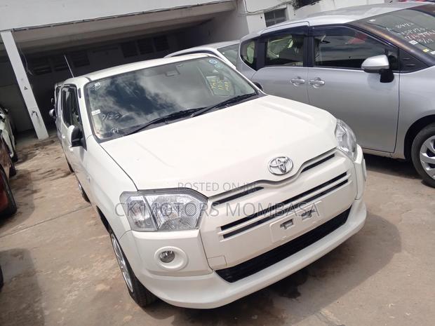 Toyota Succeed 2019 White
