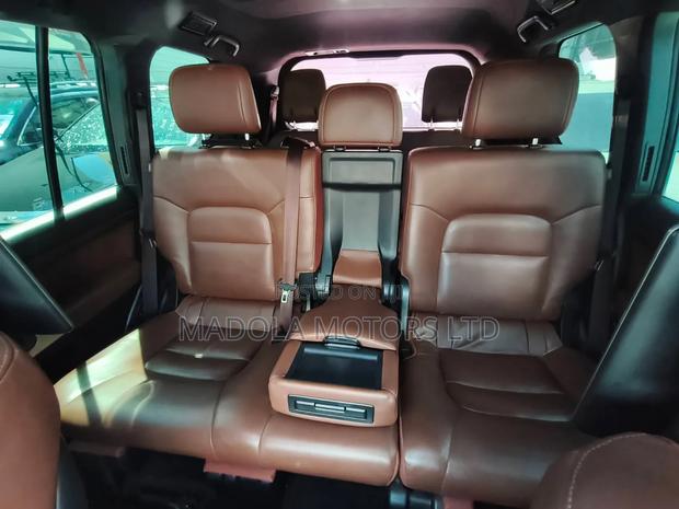 Toyota Land Cruiser 4.6 V8 AX G Selection 2019 Gray