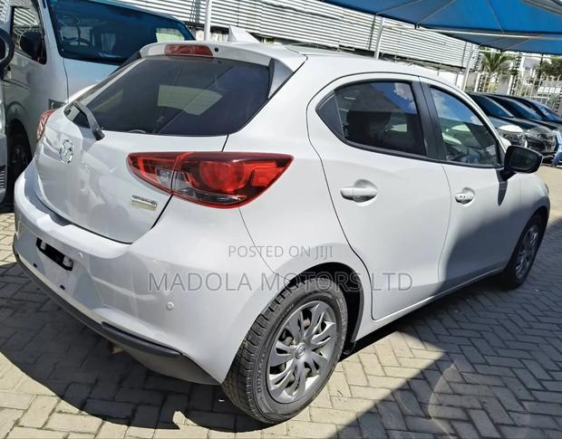 Mazda 2 2020 Gray