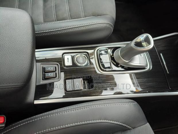 Mitsubishi Outlander 2.4 PHEV AWD 2018 Red