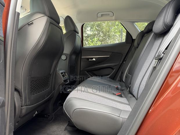 Peugeot 3008 2019 Brown
