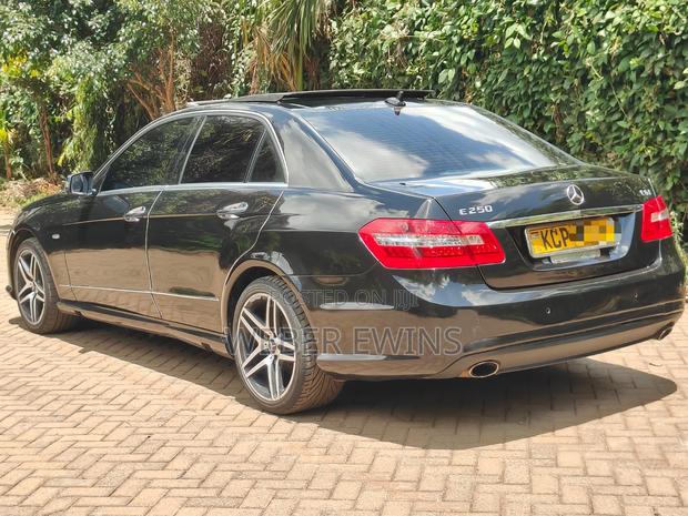 Mercedes-Benz E250 2011 Black