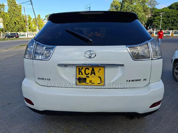 Toyota Harrier 2008 White