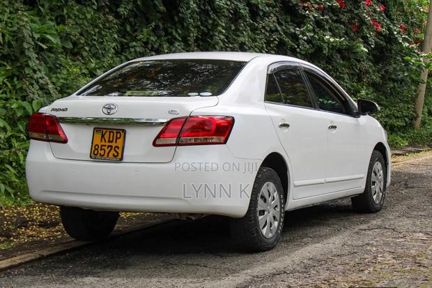 Toyota Premio 2017 White