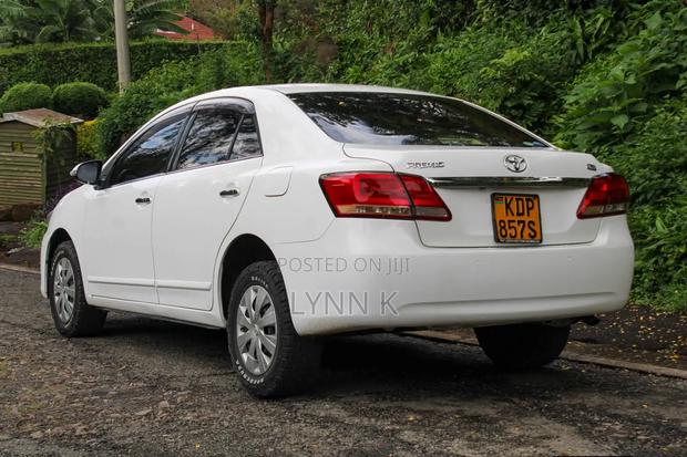 Toyota Premio 2017 White