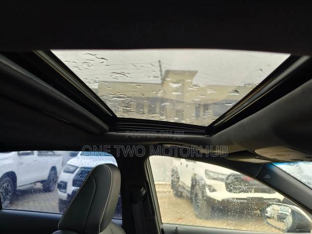 Toyota Crown 2018 Black