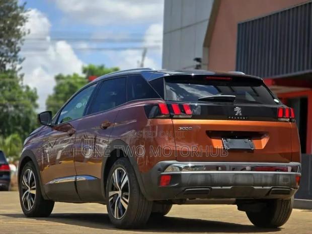 Peugeot 3008 2019 Brown
