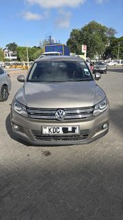 Volkswagen Tiguan 2015 Brown for sale