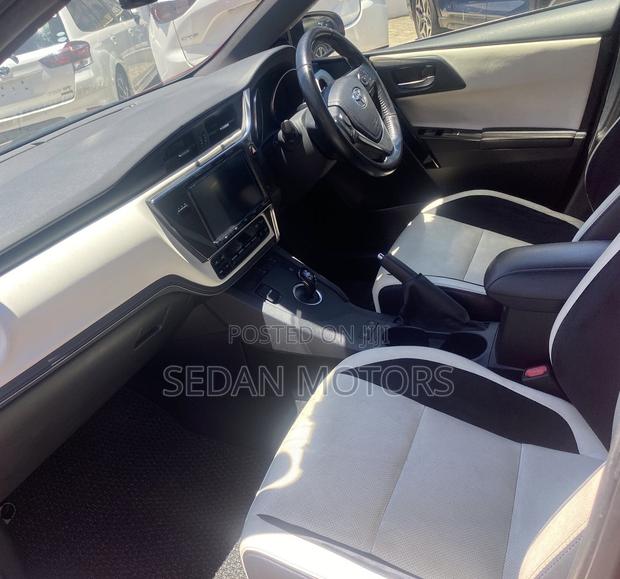 Toyota Auris 2019 Burgundy