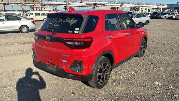 Daihatsu Rocky 2019 Red