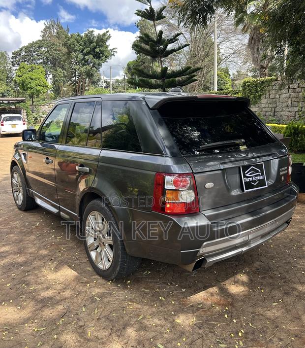 Land Rover Range Rover Sport Supercharged 4x4 (4.2L 8cyl 6A) 2006 Gray
