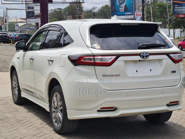 Toyota Harrier 2019 White