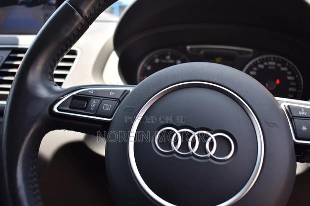 Audi Q3 2019 Matt Black