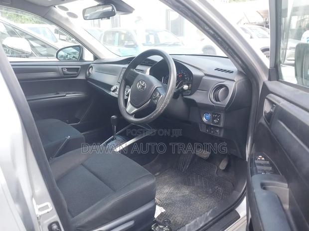 Toyota Corolla Fielder 2019 Silver