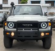 Toyota Land Cruiser 2019 Off white for sale