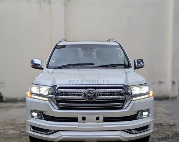 Toyota Land Cruiser 2019 Pearl