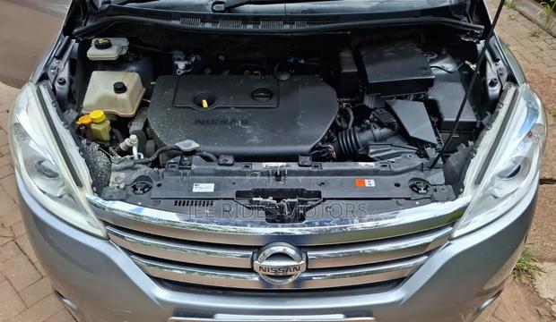 Nissan Lafesta 2011 Silver