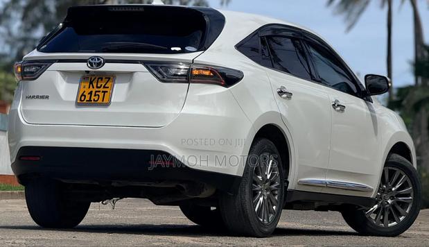 Toyota Harrier 2014 White