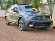 Volkswagen Tiguan 2.0T SEL Premium R-Line AWD 4MOTION 2019 Gray for sale