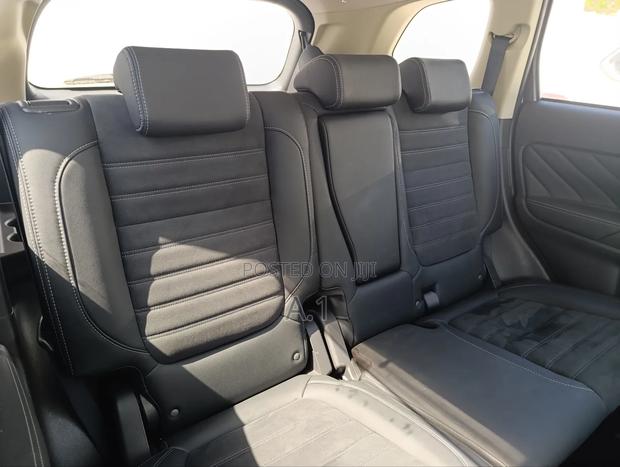 Mitsubishi Outlander 2.4 PHEV AWD 2019 Gray