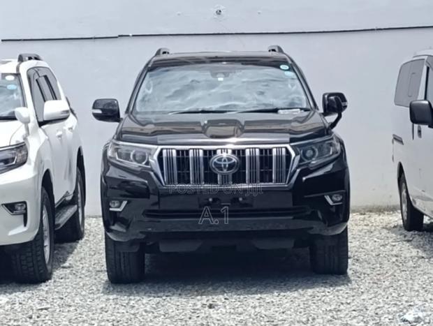 Toyota Land Cruiser Prado 2.7 2019 Matt Black