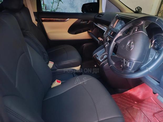 Toyota Alphard 2.5 Petrol FWD 2018 Black